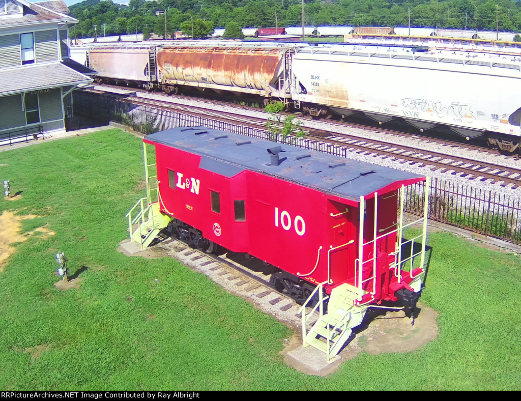 L&N 100